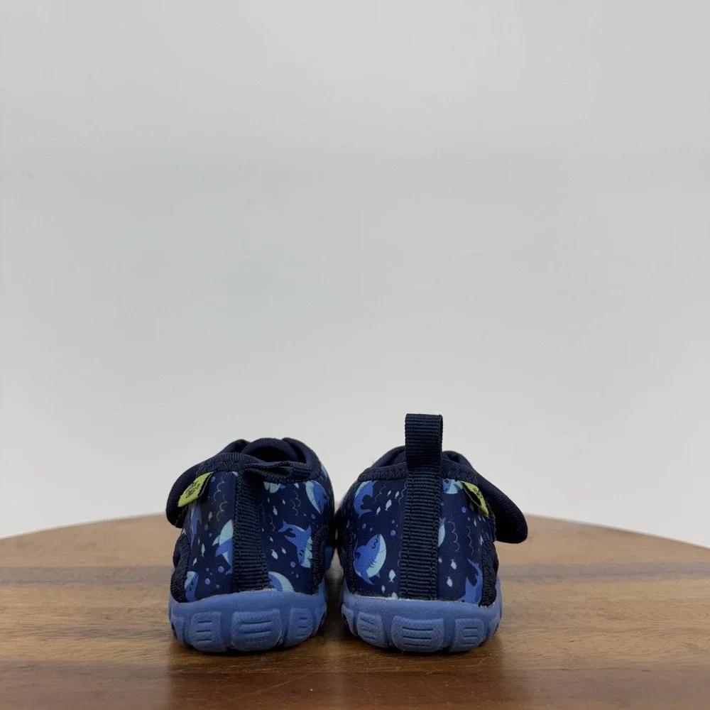 New Little Kids Western Chief Blue Sharks Beachgoer Water Shoes Size 9‎ C NWOB
